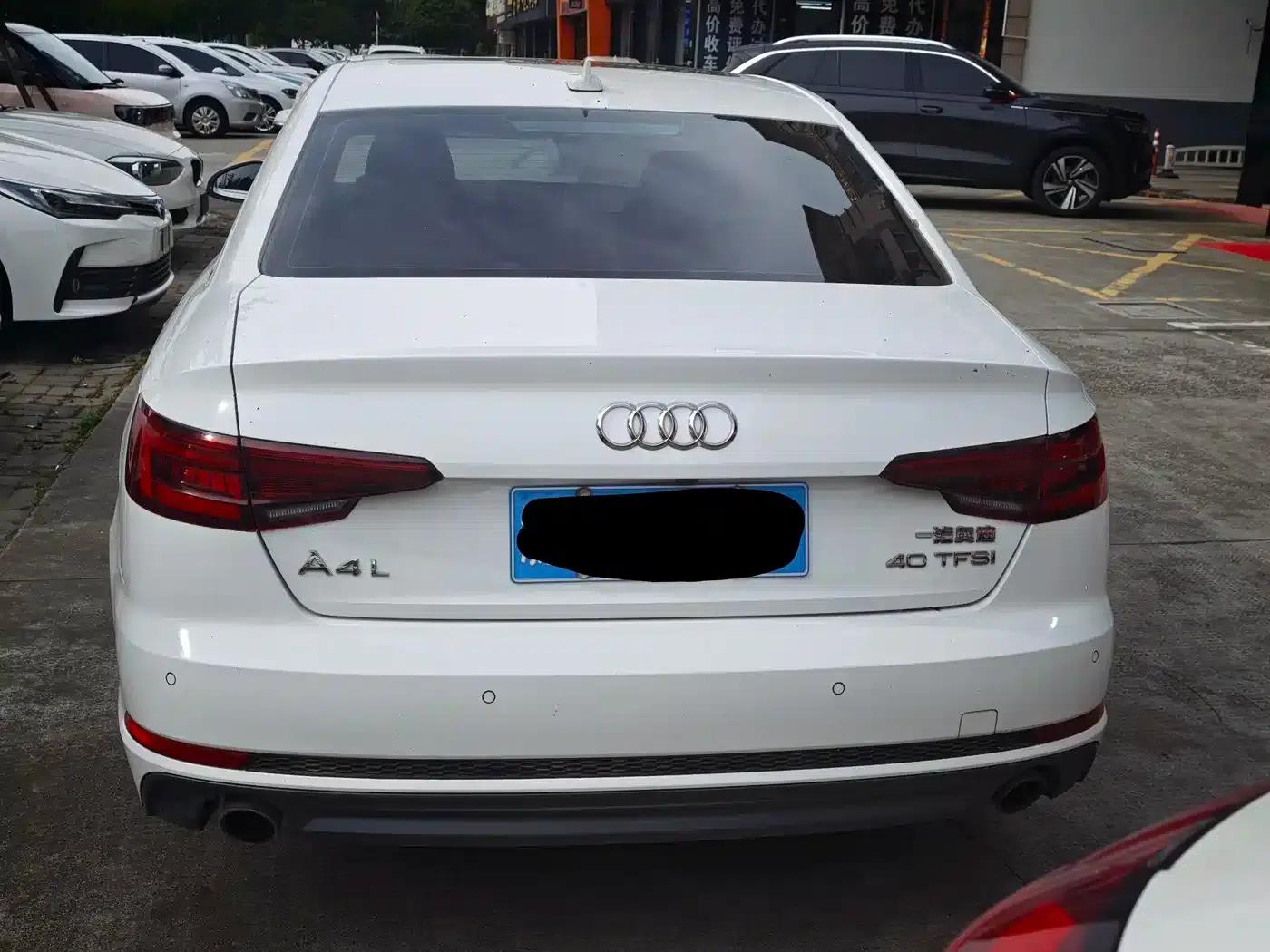 Audi A4L 2018 30th Anniversary Edition 40 TFSI Fashion Model — миниатюра 4
