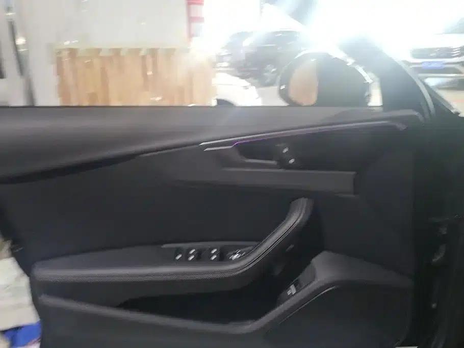 Audi A4L 2023 40 TFSI Luxury Dynamic — миниатюра 7