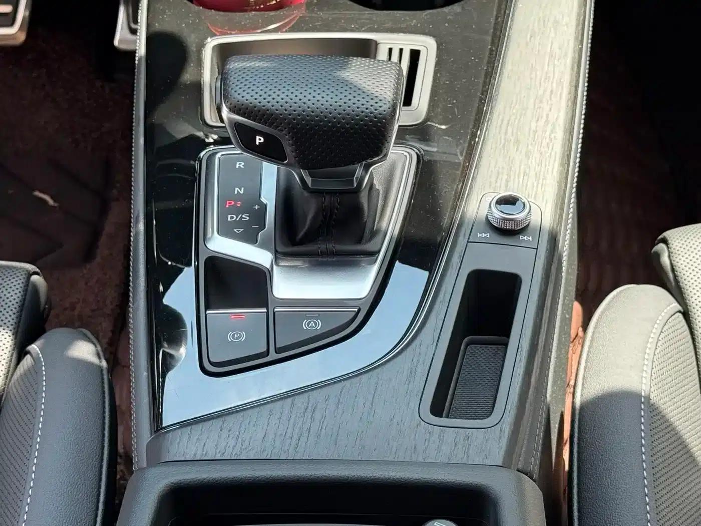 Audi A4L 2024 40 TFSI Luxury Dynamic — миниатюра 11