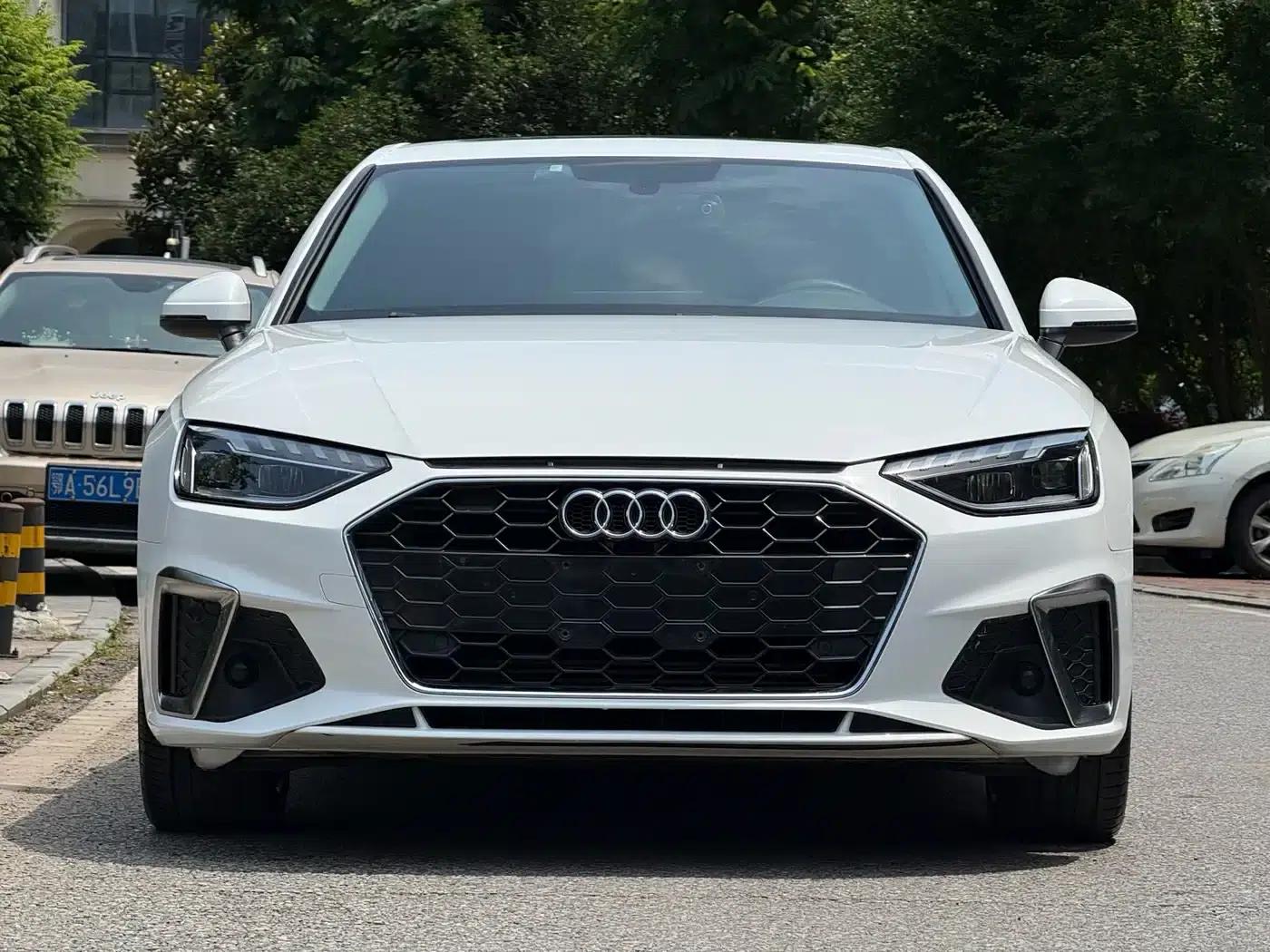 Audi A4L 2020 40 TFSI Fashion Dynamic Edition — миниатюра 1
