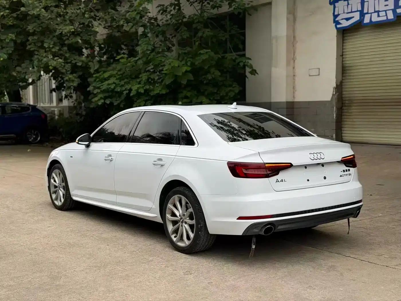 Audi A4L 2018 30th Anniversary Edition 40 TFSI Fashion Model — миниатюра 4