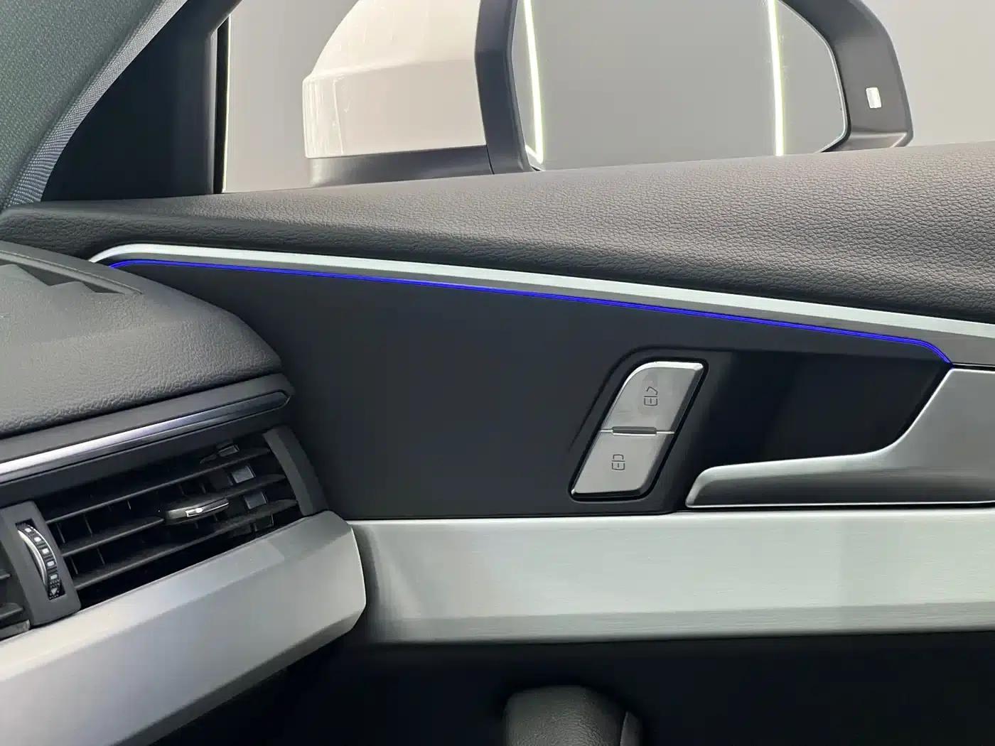 Audi A4L 2025 2 Million Unit Enjoyment Edition 40 TFSI Fashionable and Dynamic Model — миниатюра 12