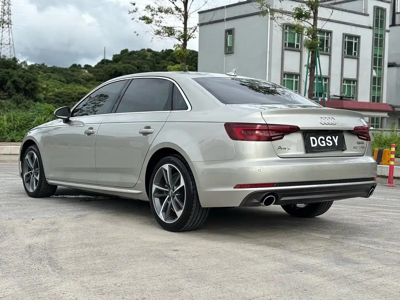 Audi A4L 2018 30th Anniversary Edition 40 TFSI Sport — миниатюра 29