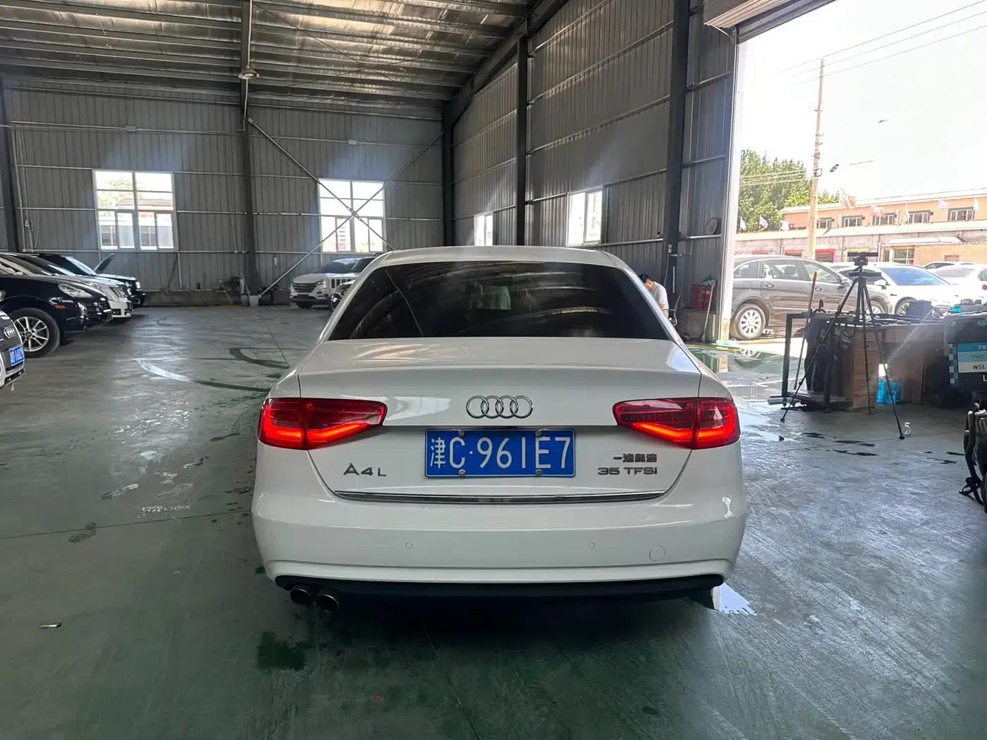 Audi A4L 2015 35 TFSI Automatic Standard Edition — миниатюра 8