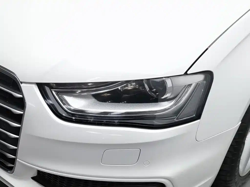 Audi A4L 2016 35 TFSI Classic Edition S line Luxury — миниатюра 7