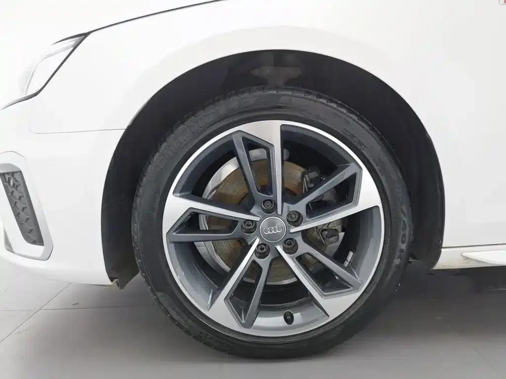 Audi A4L 2020 40 TFSI Fashion Dynamic Edition — миниатюра 17