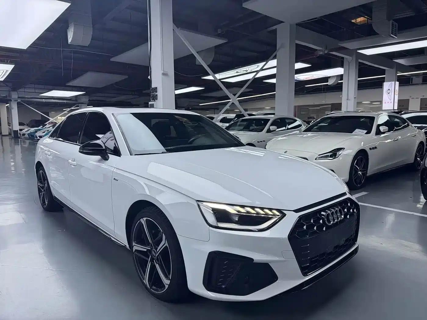 Audi A4L 2025 2 Million Unit Enjoyment Edition 40 TFSI Luxury Dynamic Model — миниатюра 1