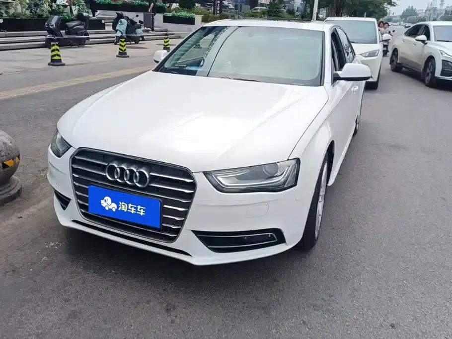 Audi A4L 2013 35 TFSI Automatic Standard Edition — миниатюра 1