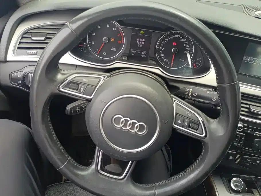 Audi A4L 2013 35 TFSI Automatic Standard Edition — миниатюра 15