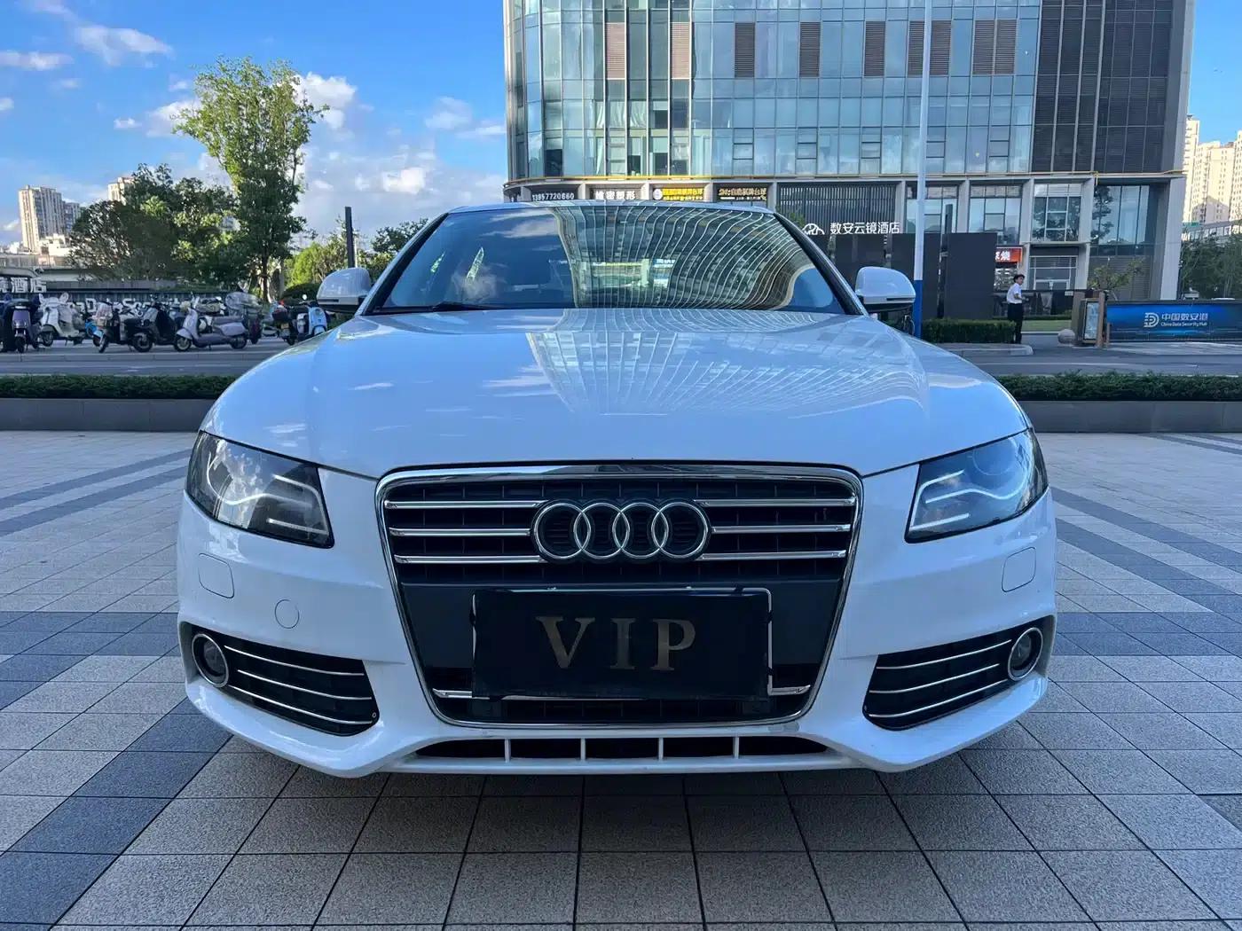Audi A4L 2012 2.0 TFSI Automatic Comfort — миниатюра 2