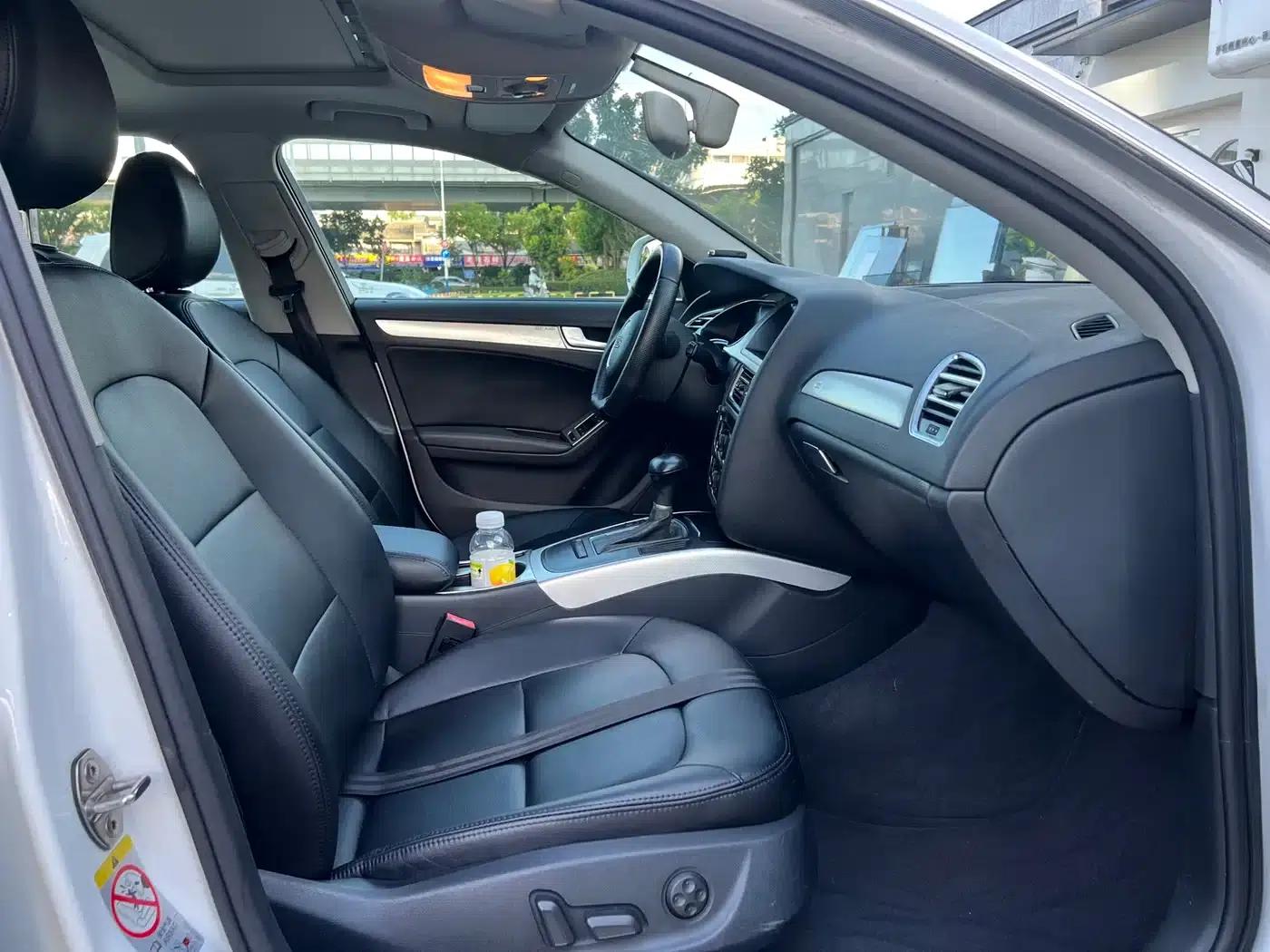 Audi A4L 2012 2.0 TFSI Automatic Comfort — миниатюра 13