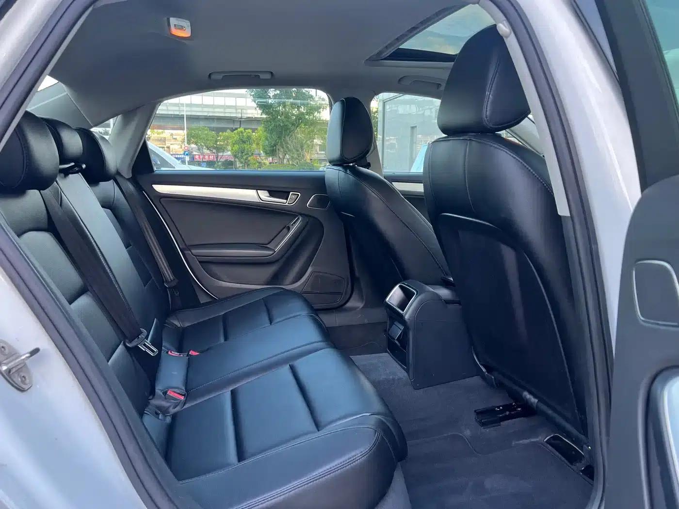 Audi A4L 2012 2.0 TFSI Automatic Comfort — миниатюра 14