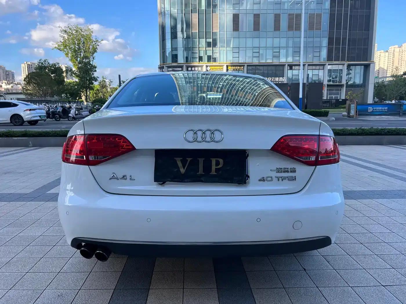 Audi A4L 2012 2.0 TFSI Automatic Comfort — миниатюра 18