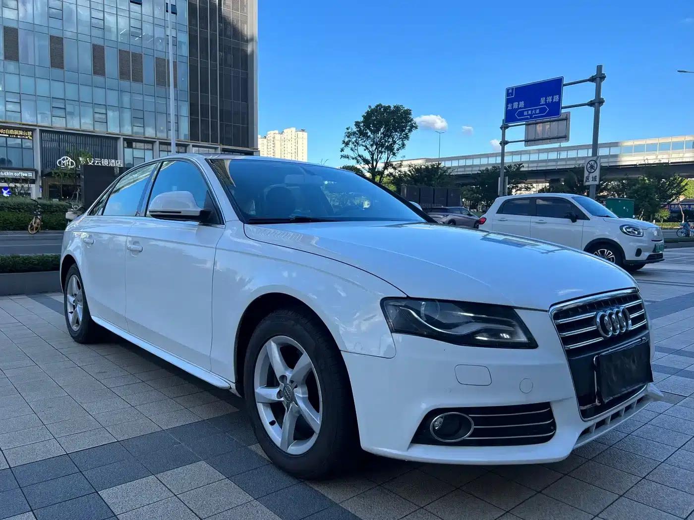 Audi A4L 2012 2.0 TFSI Automatic Comfort — миниатюра 3