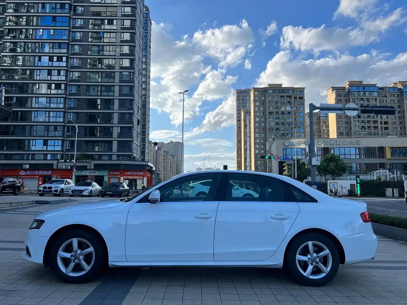 Audi A4L 2012 2.0 TFSI Automatic Comfort — миниатюра 5