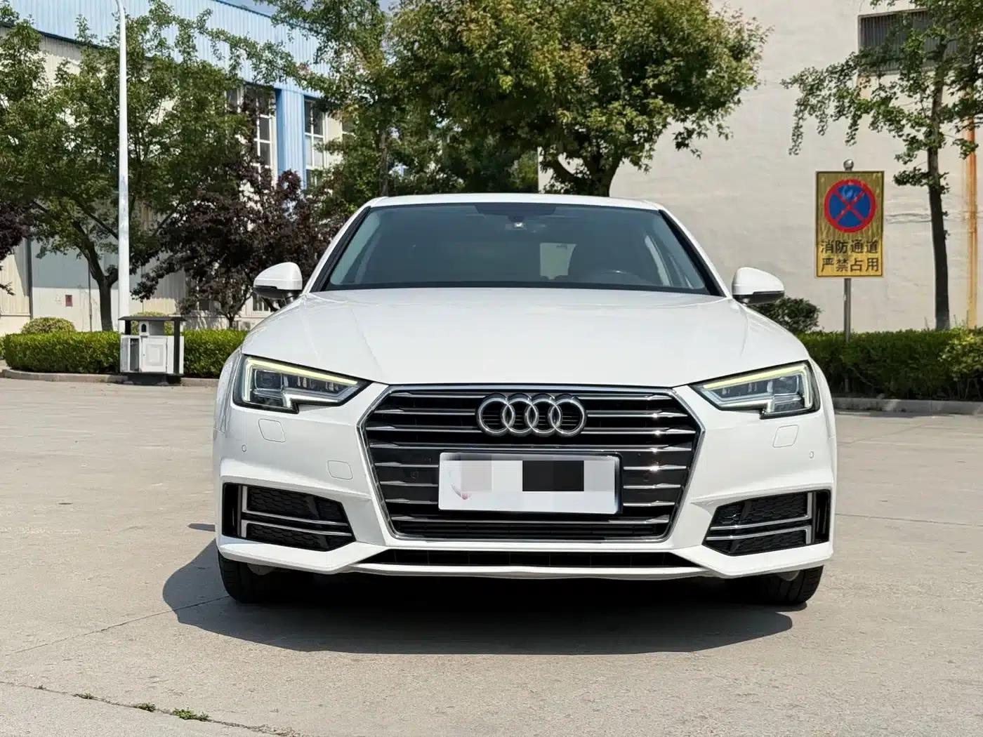Audi A4L 2019 40 TFSI Progressive (National V Emission Standard) — миниатюра 2