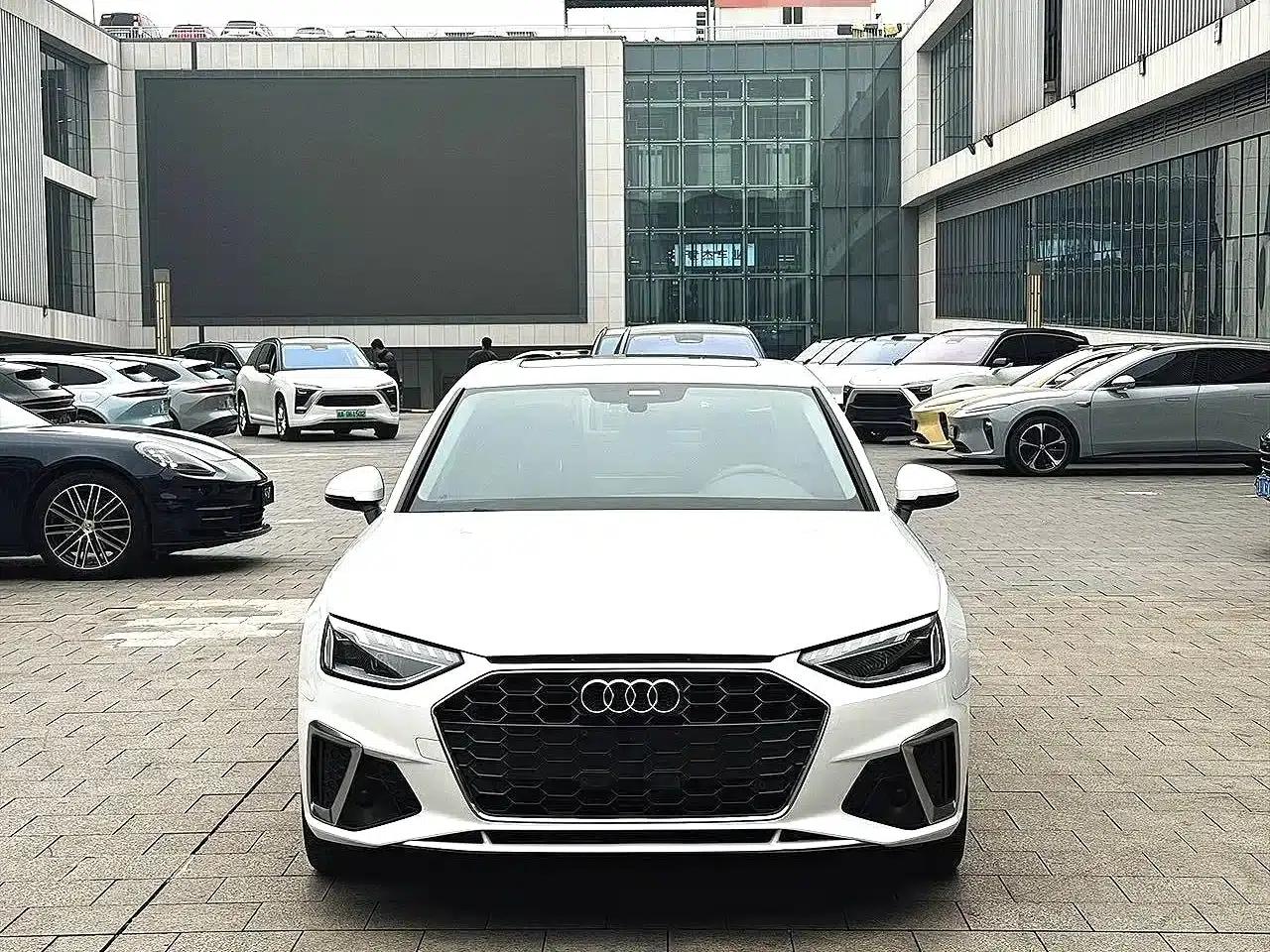 Audi A4L 2022 40 TFSI Fashion Dynamic Edition — миниатюра 2
