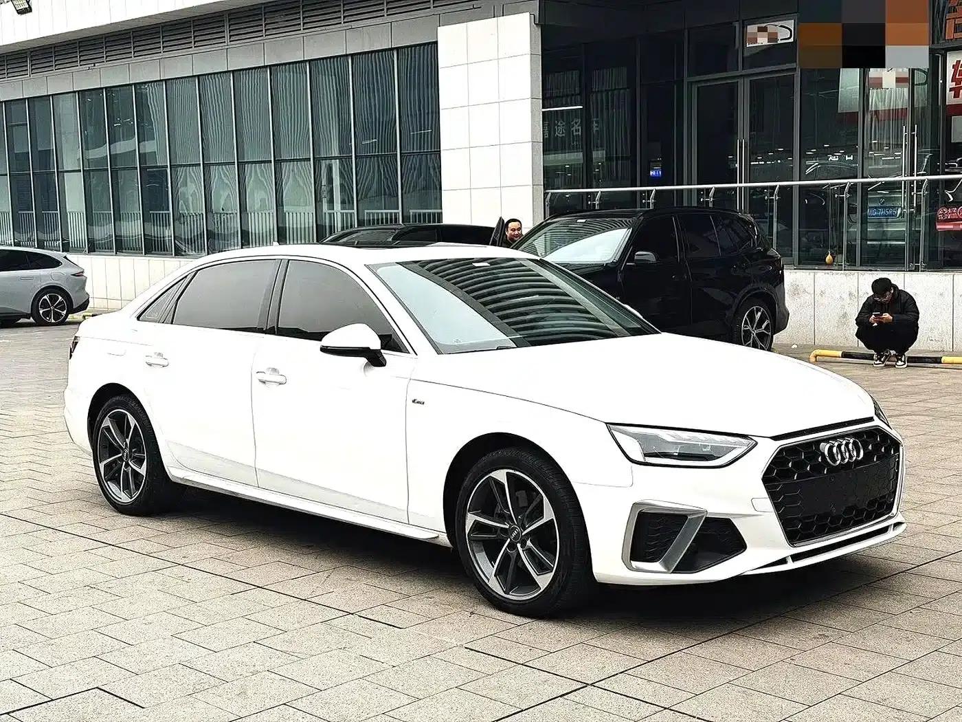 Audi A4L 2022 40 TFSI Fashion Dynamic Edition — миниатюра 3
