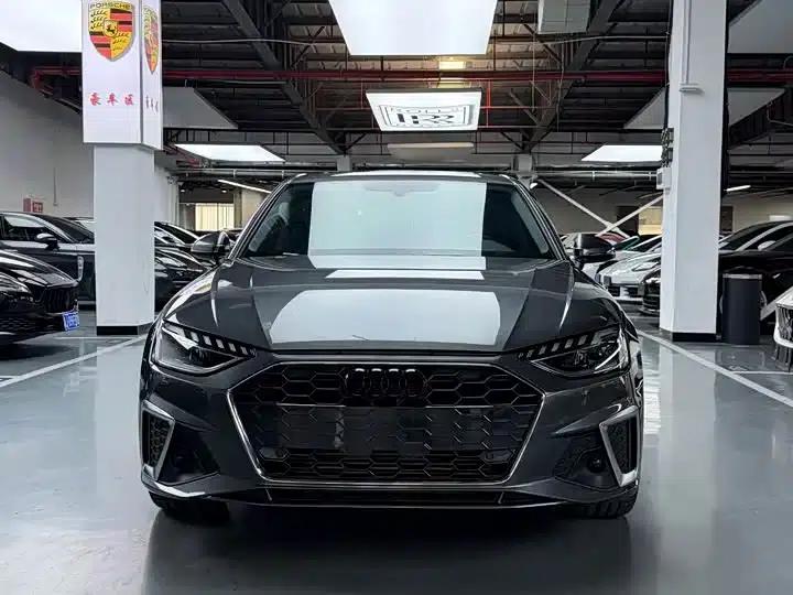 Audi A4L 2022 40 TFSI Fashion Dynamic Edition — миниатюра 2