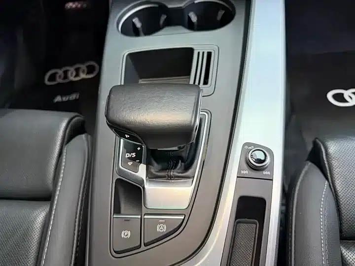 Audi A4L 2022 40 TFSI Fashion Dynamic Edition — миниатюра 16