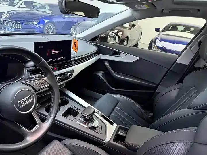 Audi A4L 2022 40 TFSI Fashion Dynamic Edition — миниатюра 5