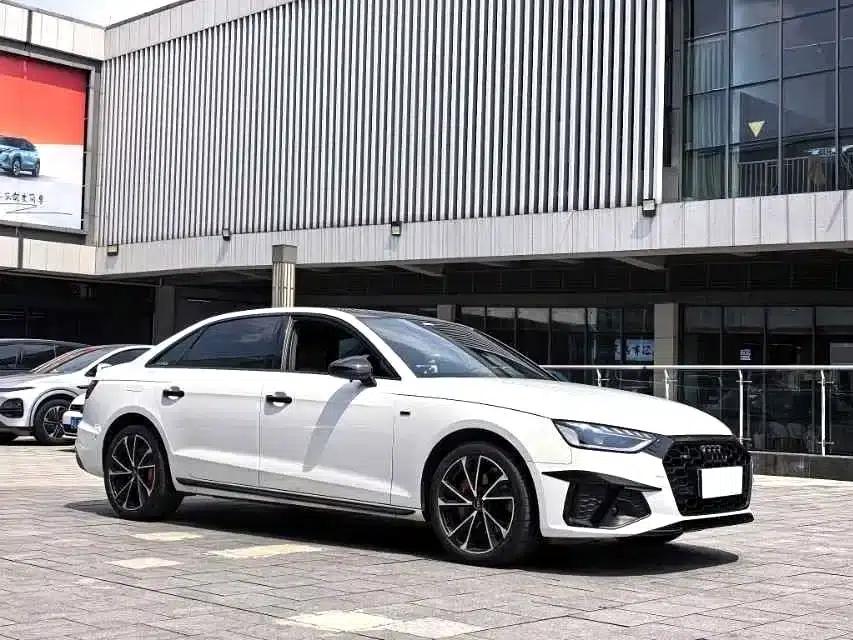 Audi A4L 2022 40 TFSI Luxury Dynamic — миниатюра 2