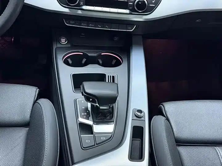 Audi A4L 2020 40 TFSI Luxury Dynamic — миниатюра 12
