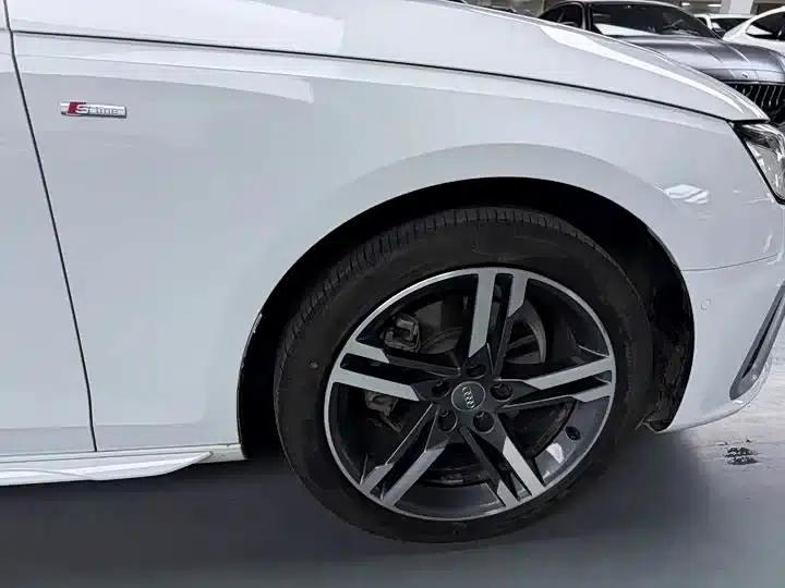 Audi A4L 2020 40 TFSI Luxury Dynamic — миниатюра 19