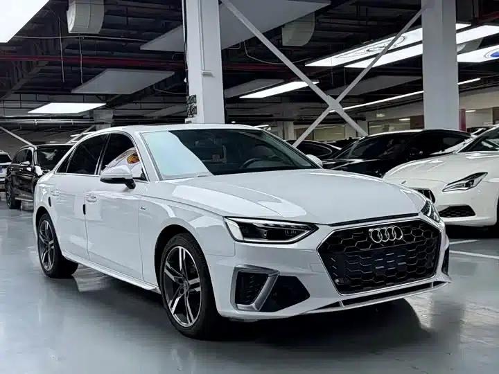 Audi A4L 2020 40 TFSI Luxury Dynamic — миниатюра 3