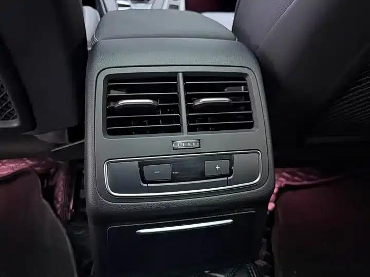 Audi A4L 2020 40 TFSI Luxury Dynamic — миниатюра 9