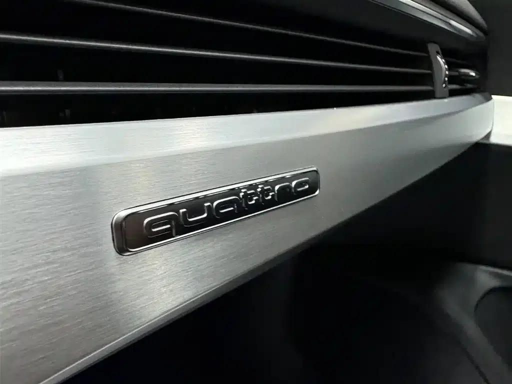 Audi A4L 2020 40 TFSI quattro Luxury Dynamic — миниатюра 20