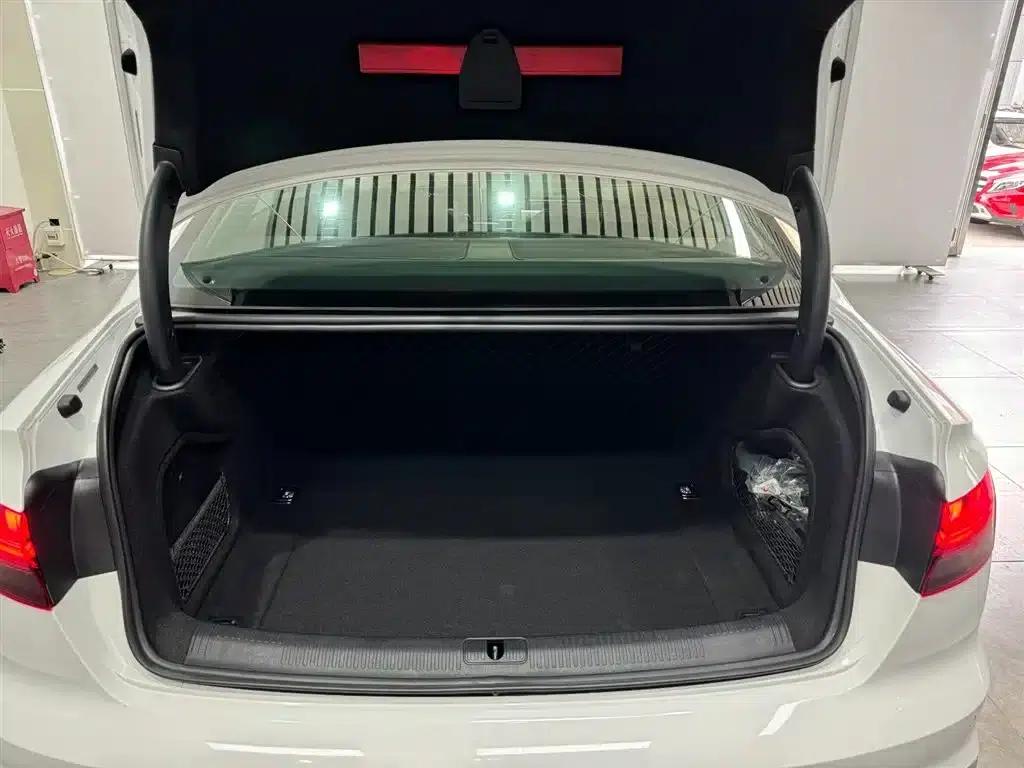 Audi A4L 2020 40 TFSI quattro Luxury Dynamic — миниатюра 9
