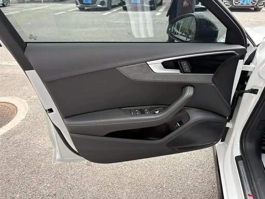 Audi A4L 2023 40 TFSI Luxury Dynamic — миниатюра 14