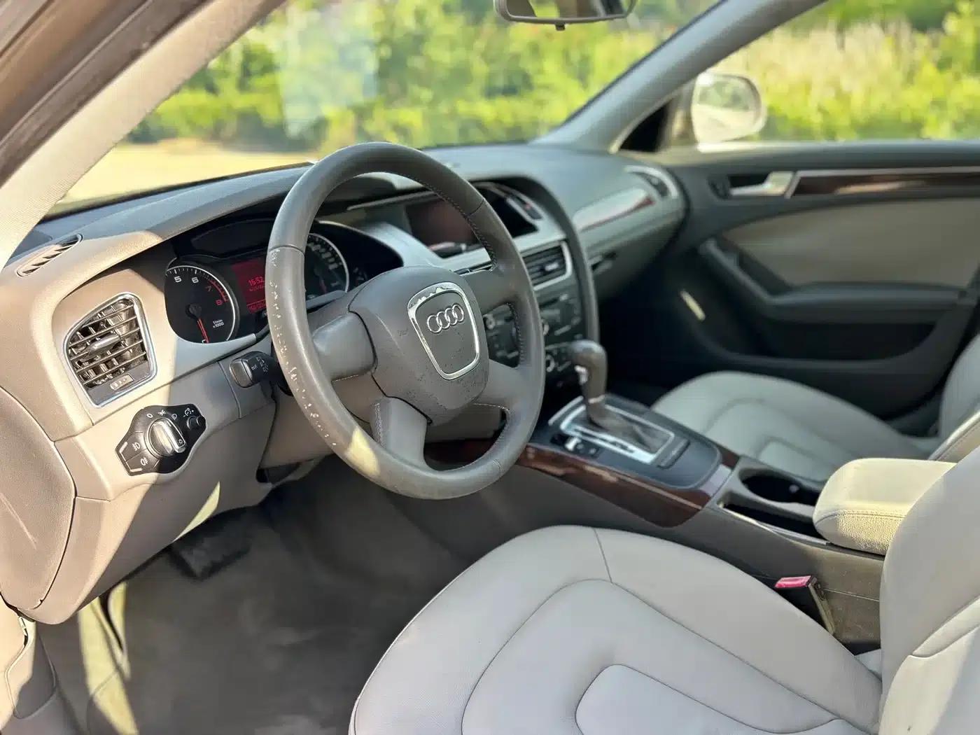 Audi A4L 2011 2.0 TFSI Technology Edition — миниатюра 9