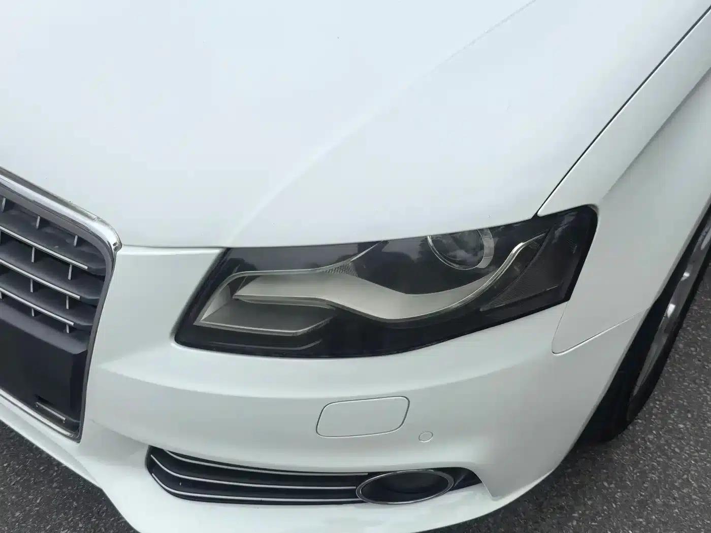 Audi A4L 2011 2.0 TFSI Standard Edition — миниатюра 4