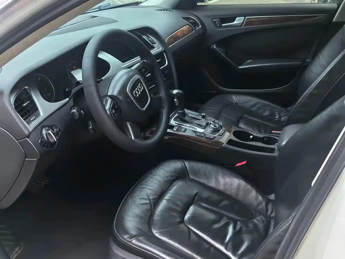 Audi A4L 2011 2.0 TFSI Standard Edition — миниатюра 7