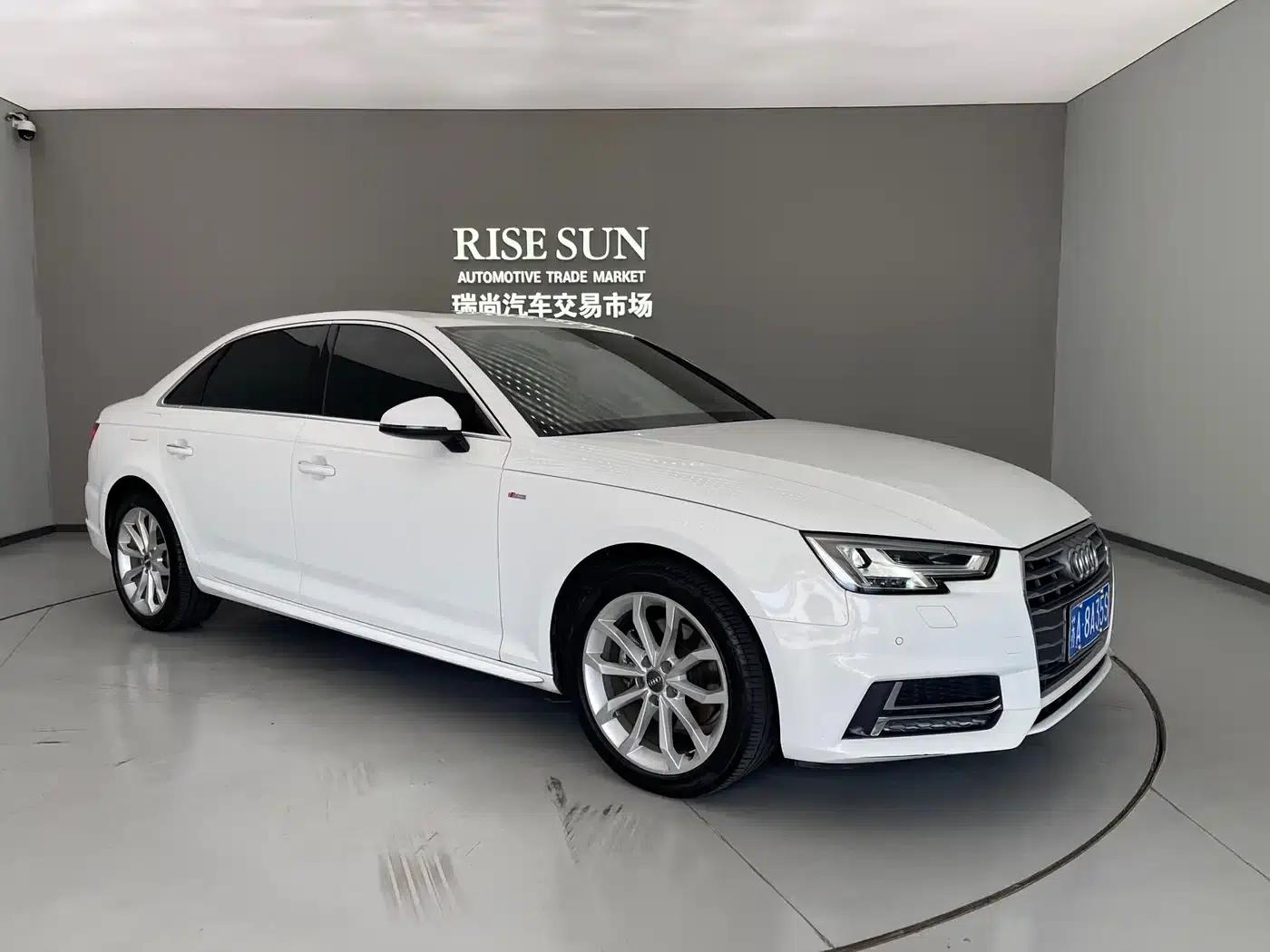 Audi A4L 2018 30th Anniversary Edition 40 TFSI Fashion Model — миниатюра 3