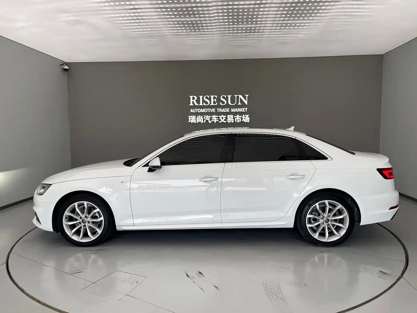 Audi A4L 2018 30th Anniversary Edition 40 TFSI Fashion Model — миниатюра 7