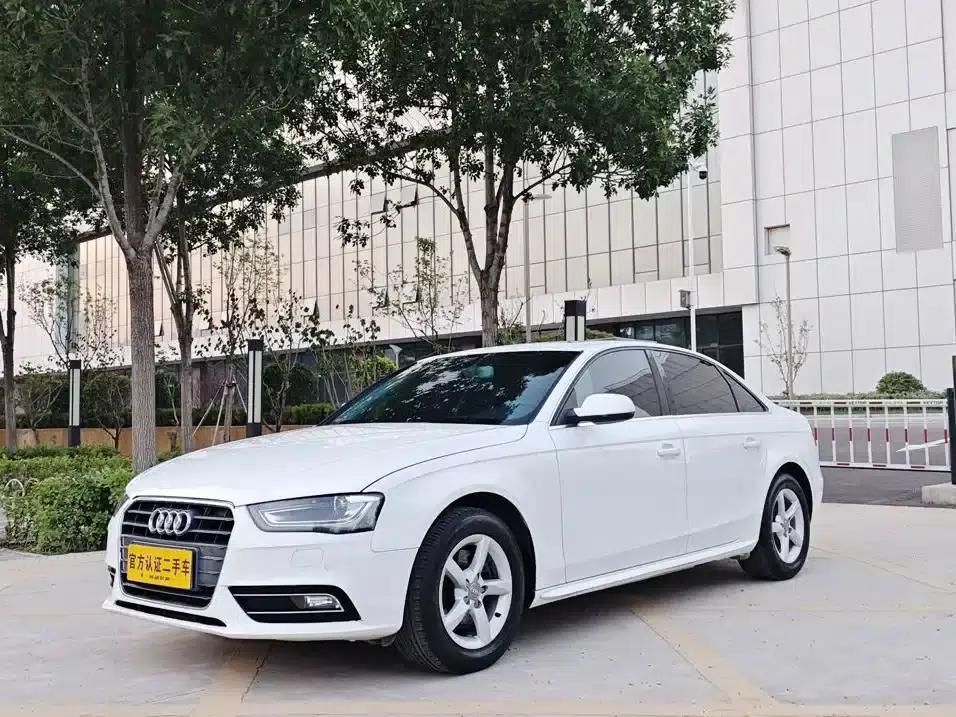 Audi A4L 2013 35 TFSI Automatic Comfort — миниатюра 1