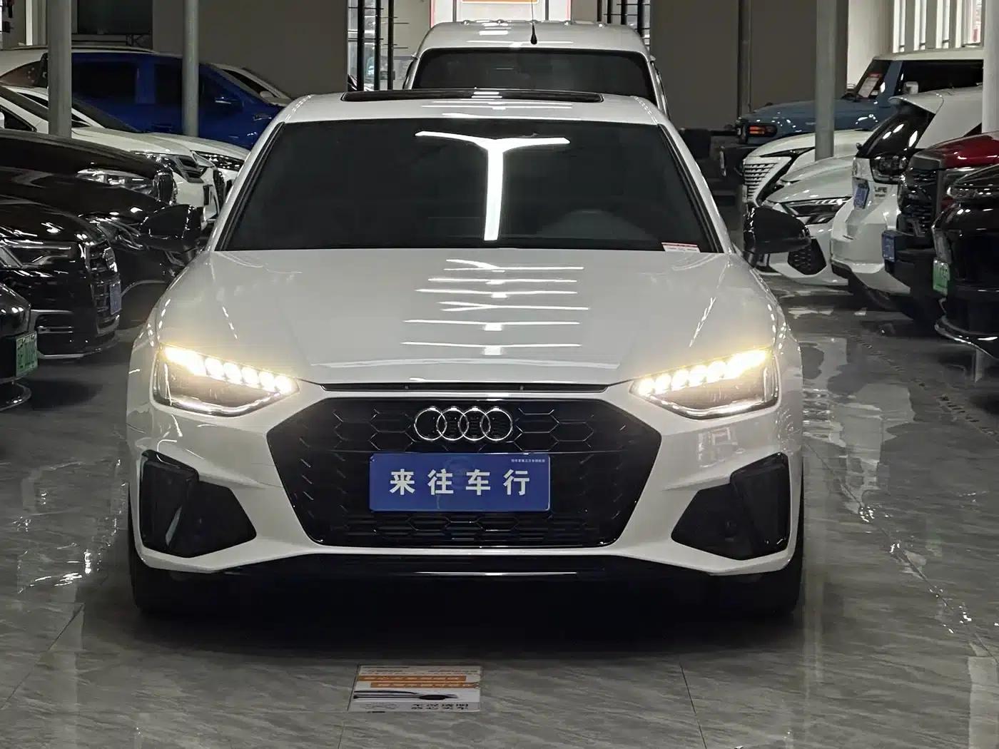 Audi A4L 2025 2 Million Unit Enjoyment Edition 40 TFSI Luxury Dynamic Model — миниатюра 2