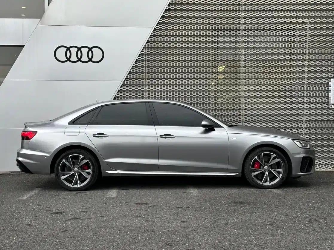 Audi A4L 2020 40 TFSI quattro Luxury Dynamic — миниатюра 3