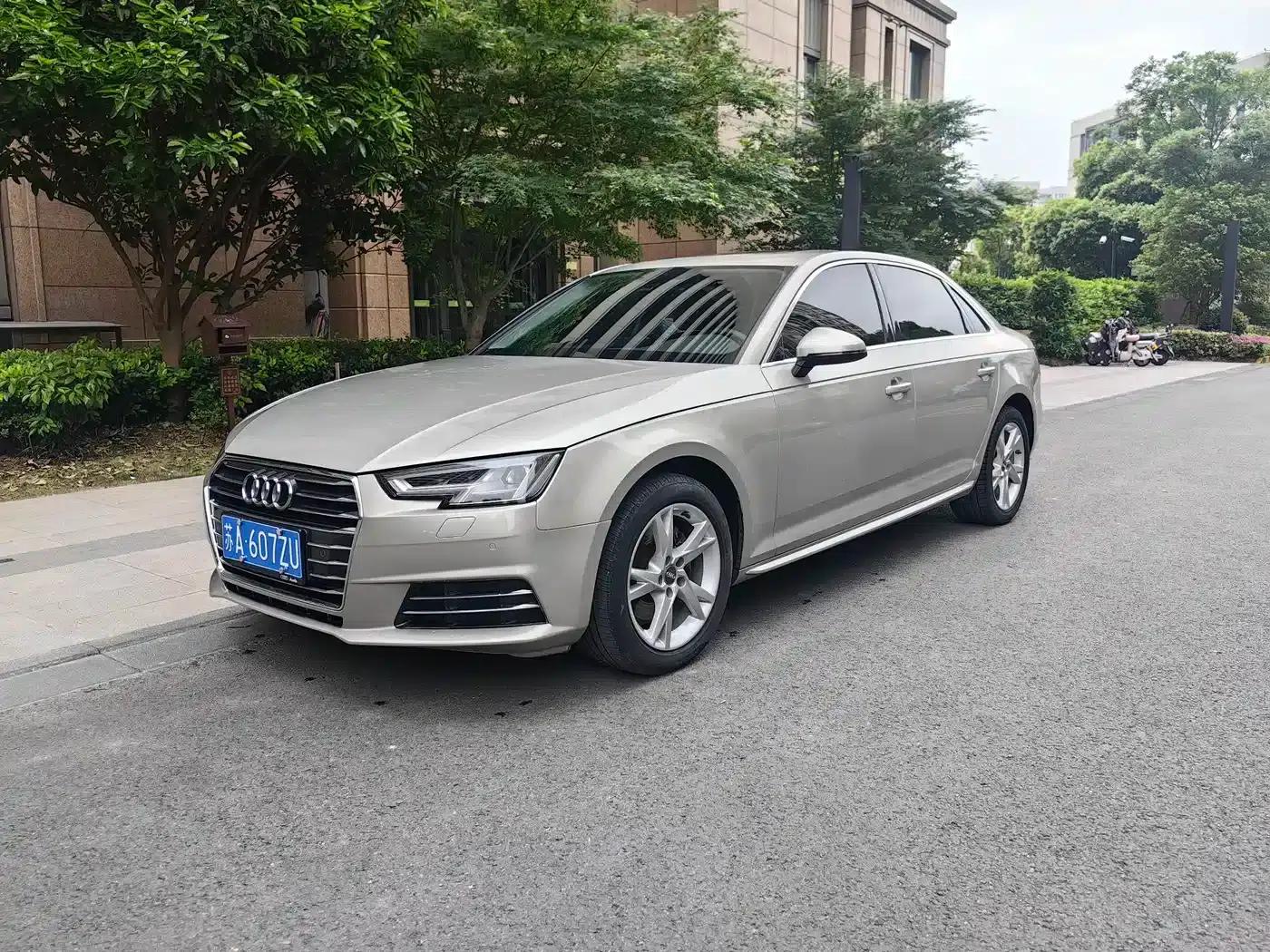 Audi A4L 2018 30th Anniversary Edition 40 TFSI Progressive — миниатюра 1