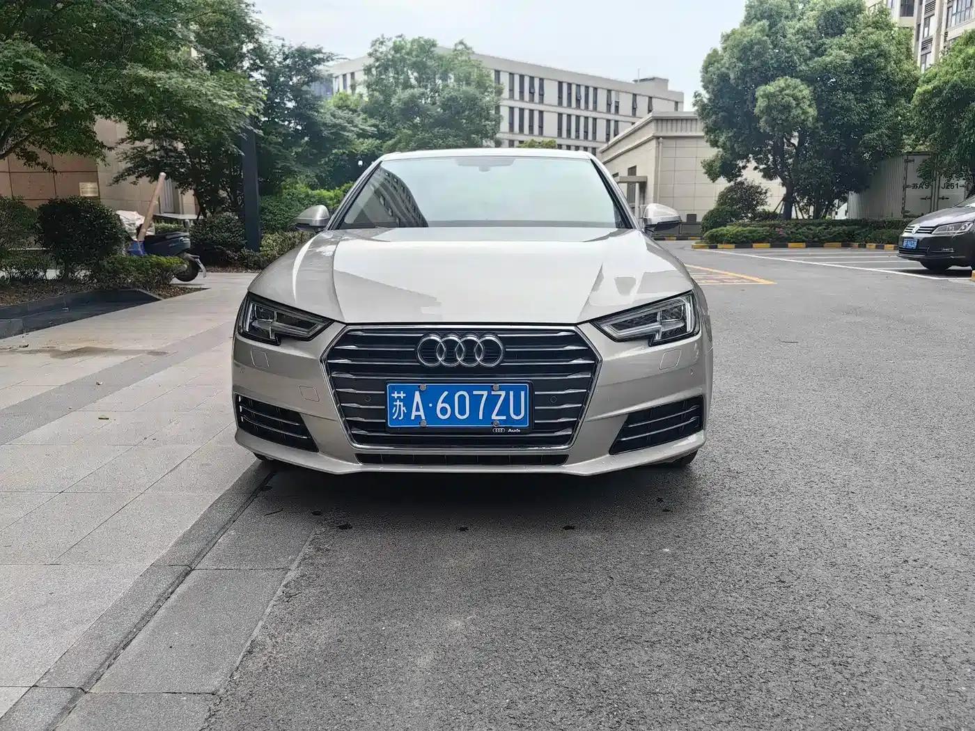 Audi A4L 2018 30th Anniversary Edition 40 TFSI Progressive — миниатюра 2