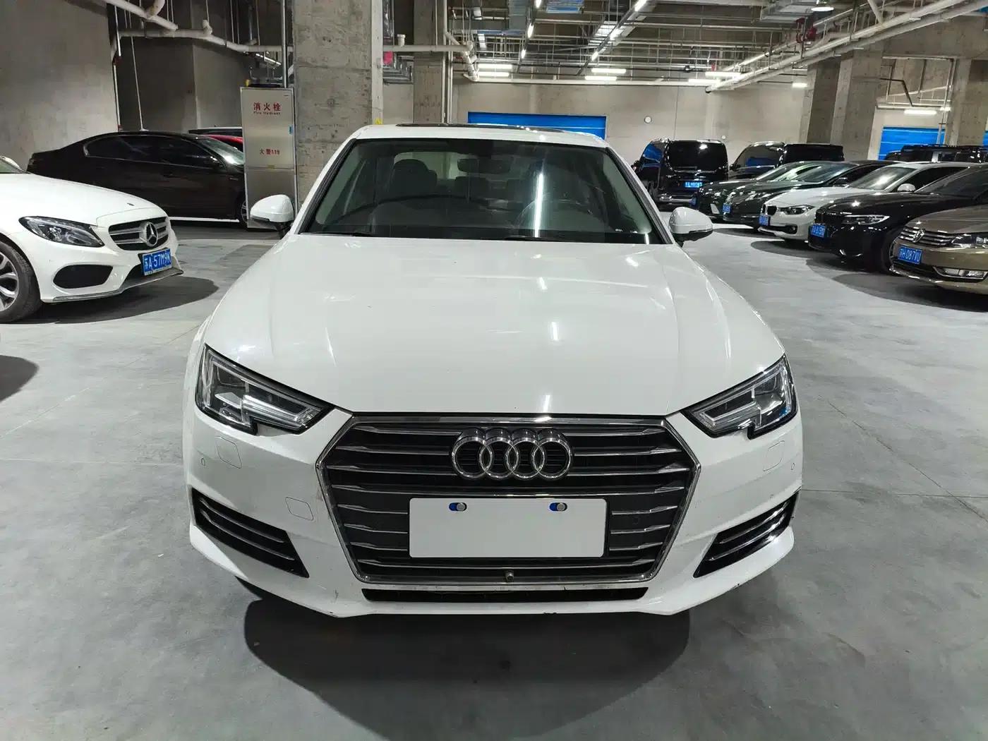 Audi A4L 2018 30th Anniversary Edition 40 TFSI Progressive — миниатюра 2
