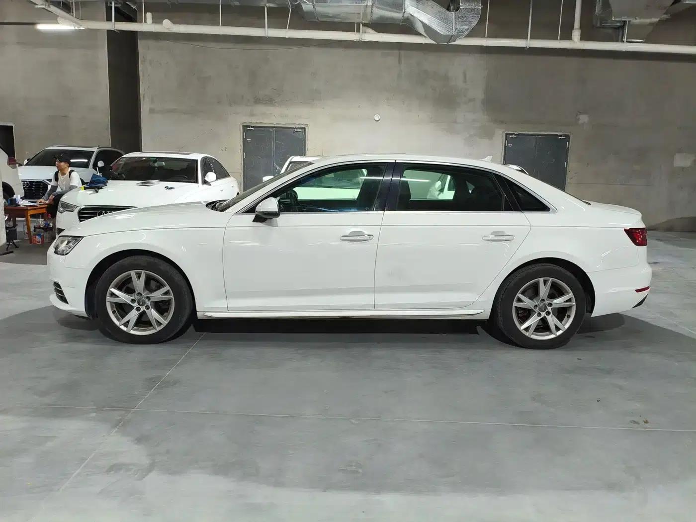 Audi A4L 2018 30th Anniversary Edition 40 TFSI Progressive — миниатюра 3