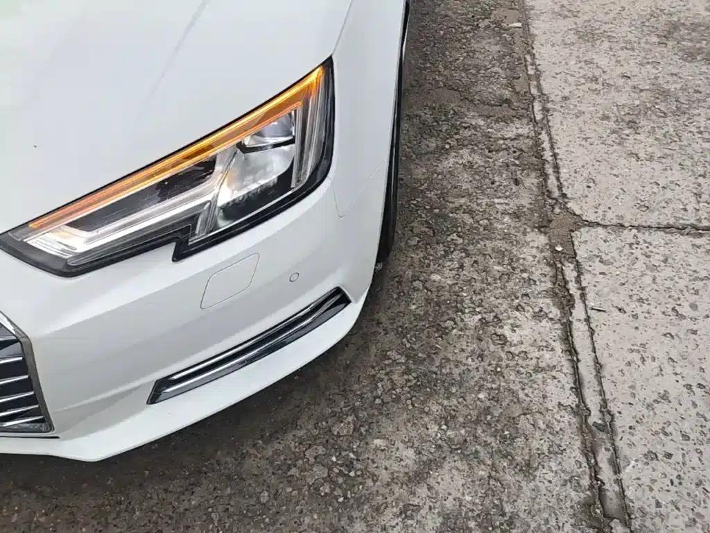 Audi A4L 2018 30th Anniversary Edition 40 TFSI Progressive — миниатюра 24