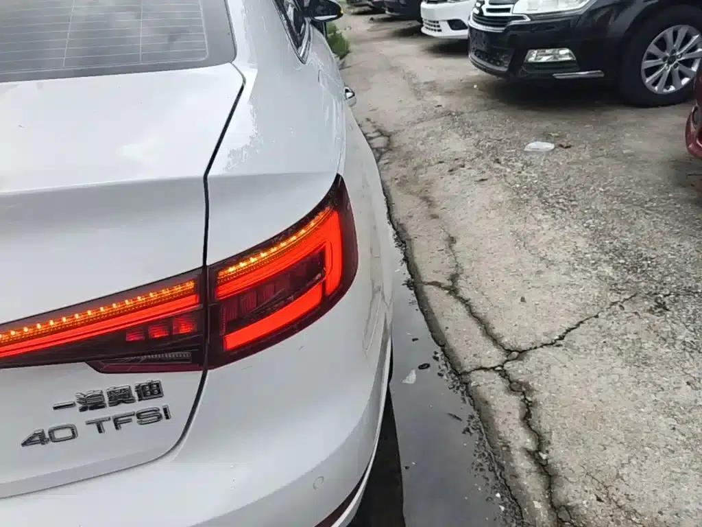 Audi A4L 2018 30th Anniversary Edition 40 TFSI Progressive — миниатюра 8