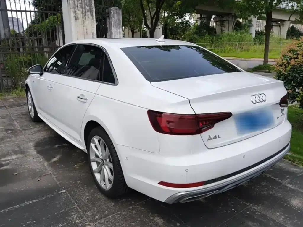 Audi A4L 2019 40 TFSI Fashion Edition (China VI Emission Standard) — миниатюра 5
