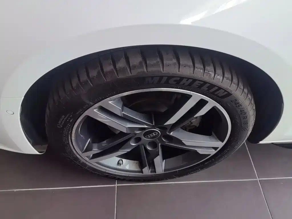 Audi A4L 2022 40 TFSI Luxury Dynamic — миниатюра 23