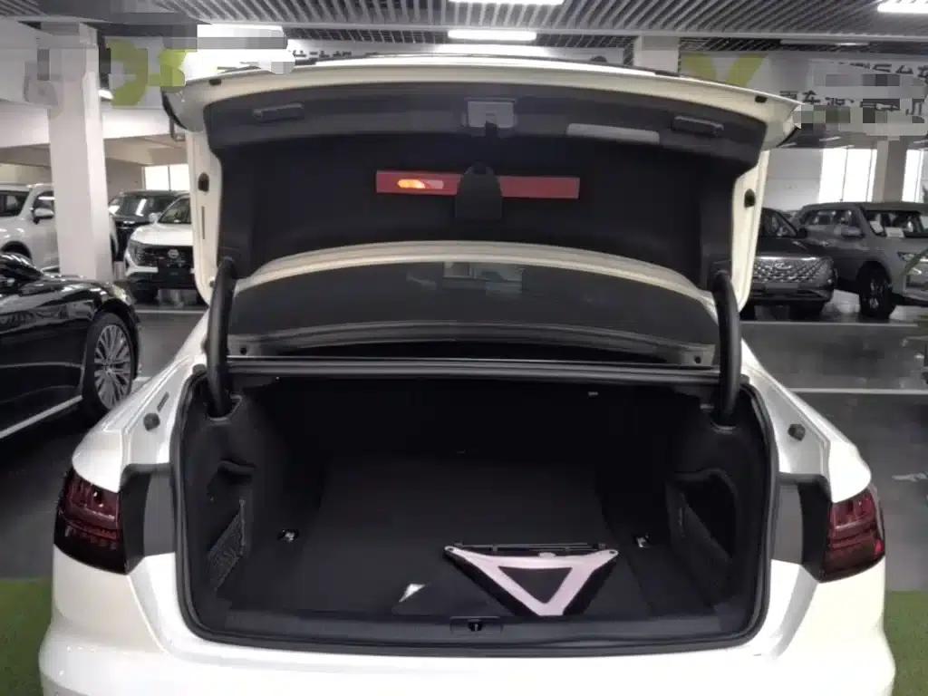 Audi A4L 2024 40 TFSI Luxury Dynamic — миниатюра 19